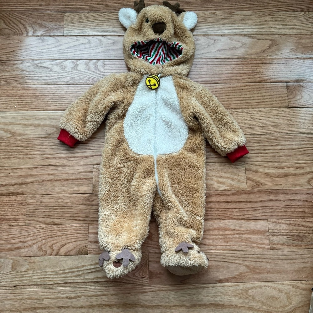 FAO Schwartz Infant One Piece Hooded Sherpa Footie Reindeer Size 6 - 9 Months